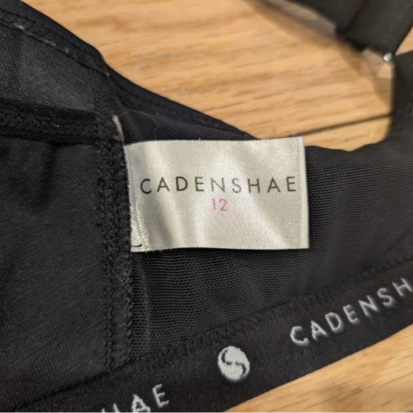 Cadenshae Black Adjustable Seamless Bra 12 - Picture 5 of 6